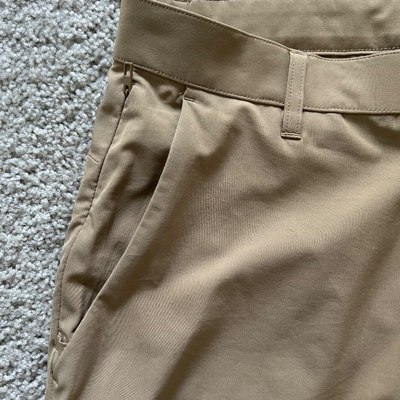 Men’s Fabletics The Don Trouser Slim Fit Khaki Sz 32 - Picture 2 of 6